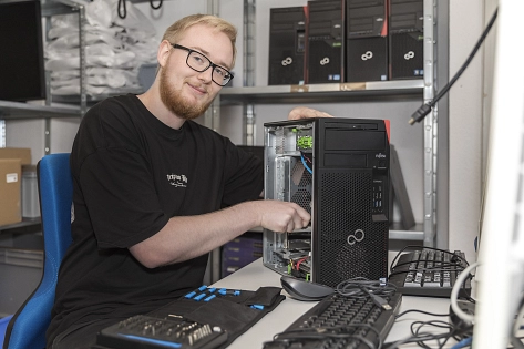 Arbeiten am PC&nbsp;&copy;&nbsp;Stadt Hildesheim